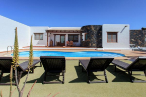 Casa MINA, La Oliva
